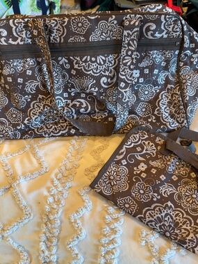 Thirty-One Retired Poppy Floral City Weekender Duffel And Fold-It-Up Organizer